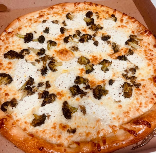 Garlic Broccoli and Ricotta Pizza.