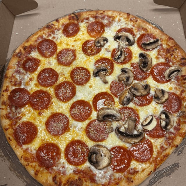 Medium Pizza 12 Wings.
